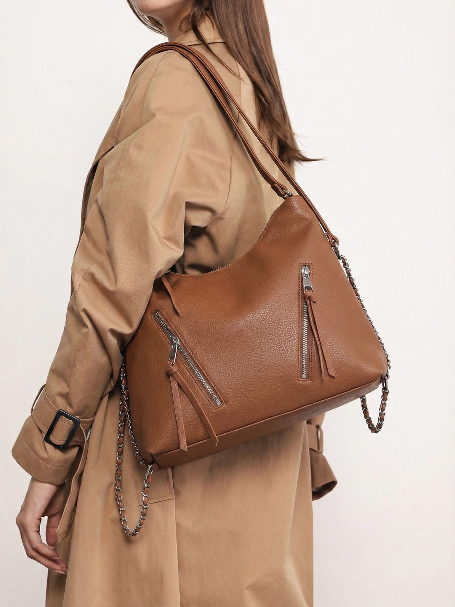 Сумка-шоппер с декоративными цепочками в ассортименте